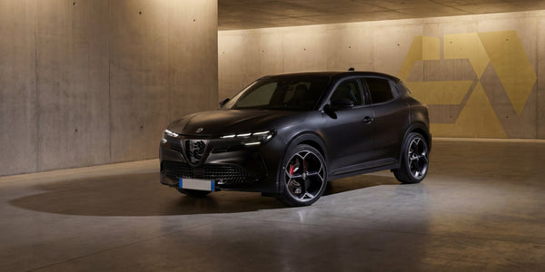 Alfa Romeo Junior Elettrica Charging cable