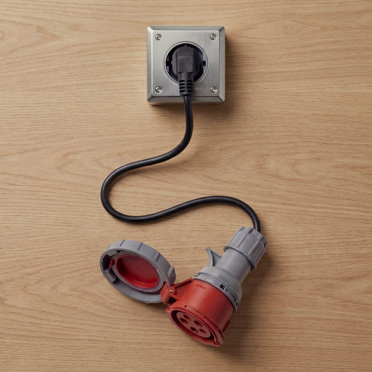 32A 5-pole commando to Schuko Adapter