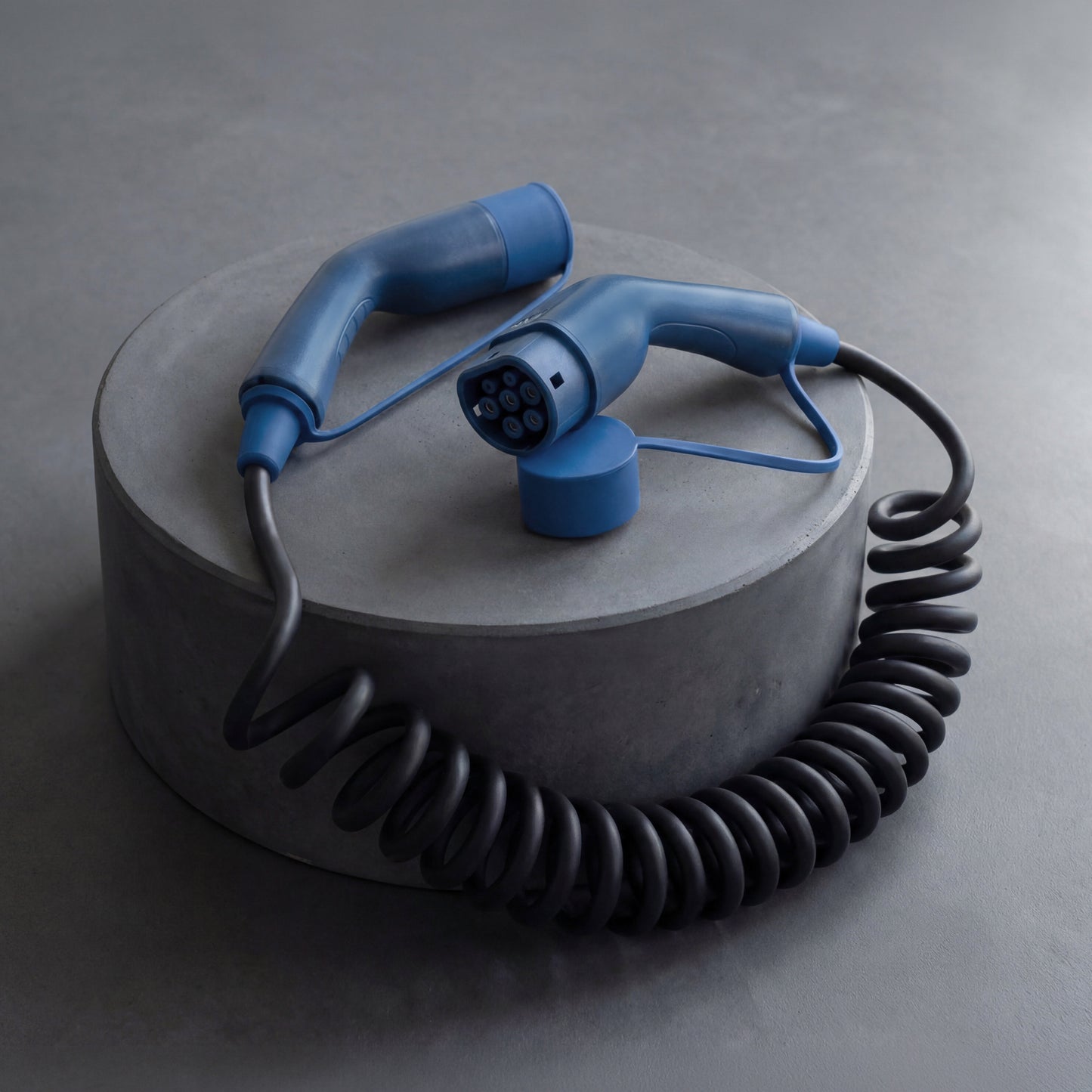 Type 2  | mode 3 | 16A | 11kW | coiled charging cable