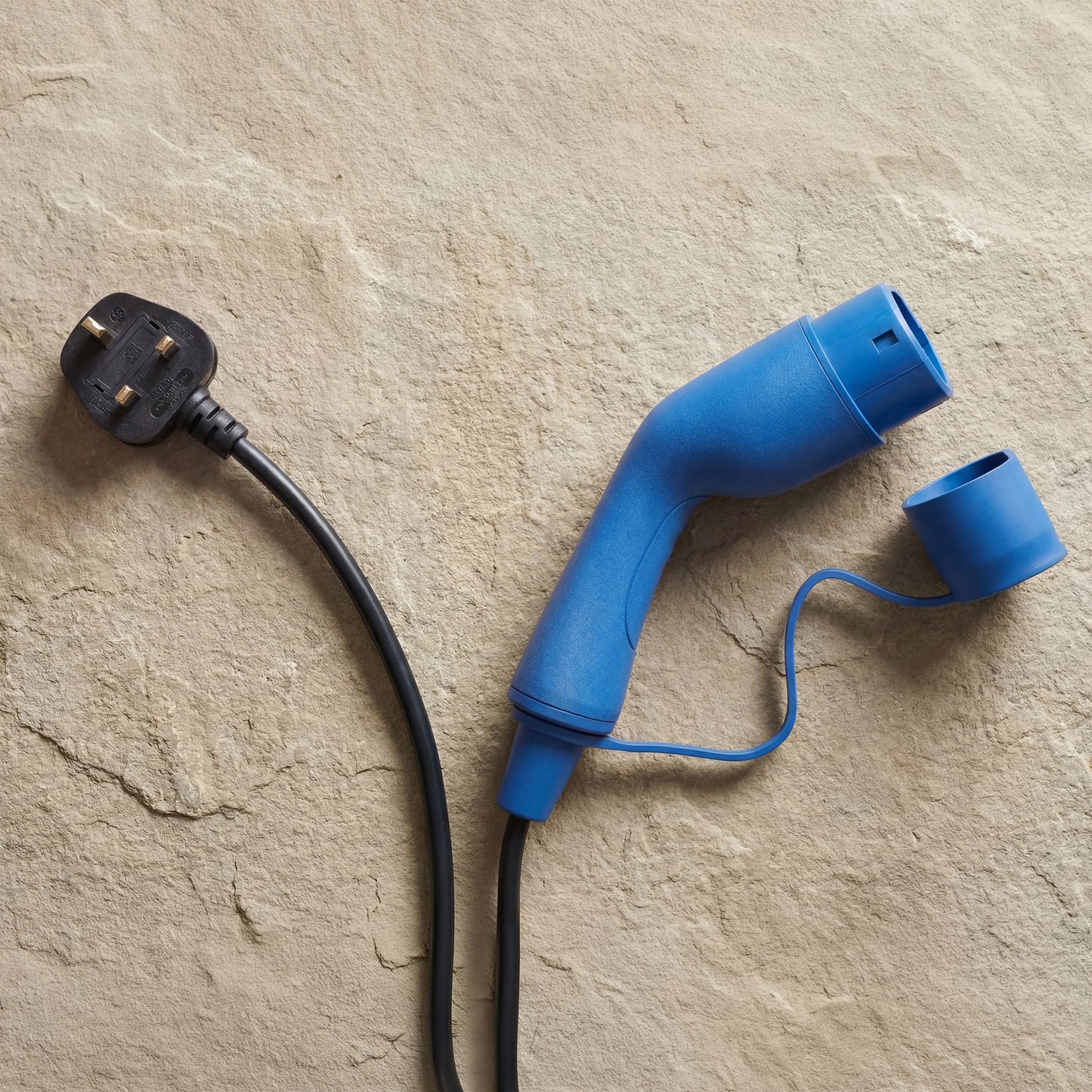 Voldt® 3 Pin EV granny charger | 8A - 13A | 2,8kW +APP